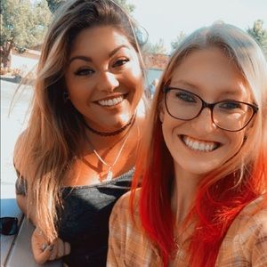 Meet your Posher, Elizabeth